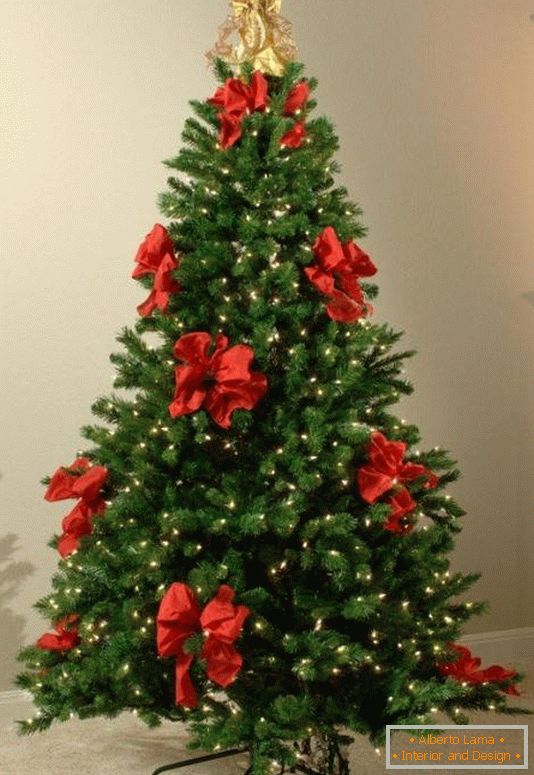 minimalist-Christmas tree
