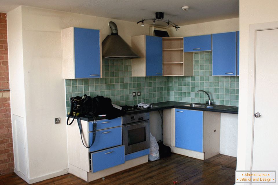 Kitchen of a small apartment before renovation