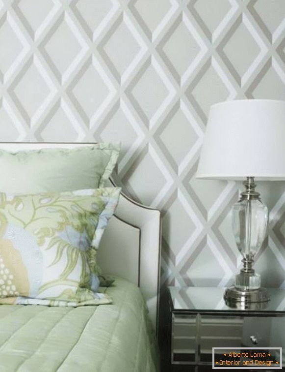 Wallpapers with geometric patterns in the bedroom