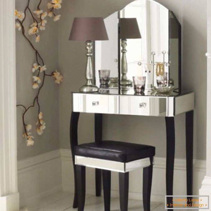 Dressing tables with a mirror for a bedroom photo 30