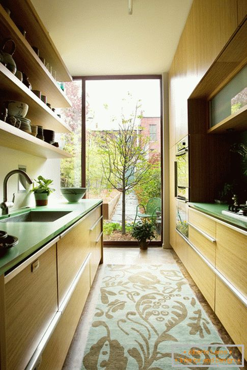 Design of a narrow kitchen