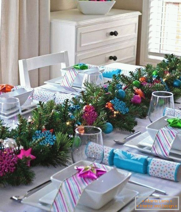 New Year's table decoration by own hands - photo selection of ideas