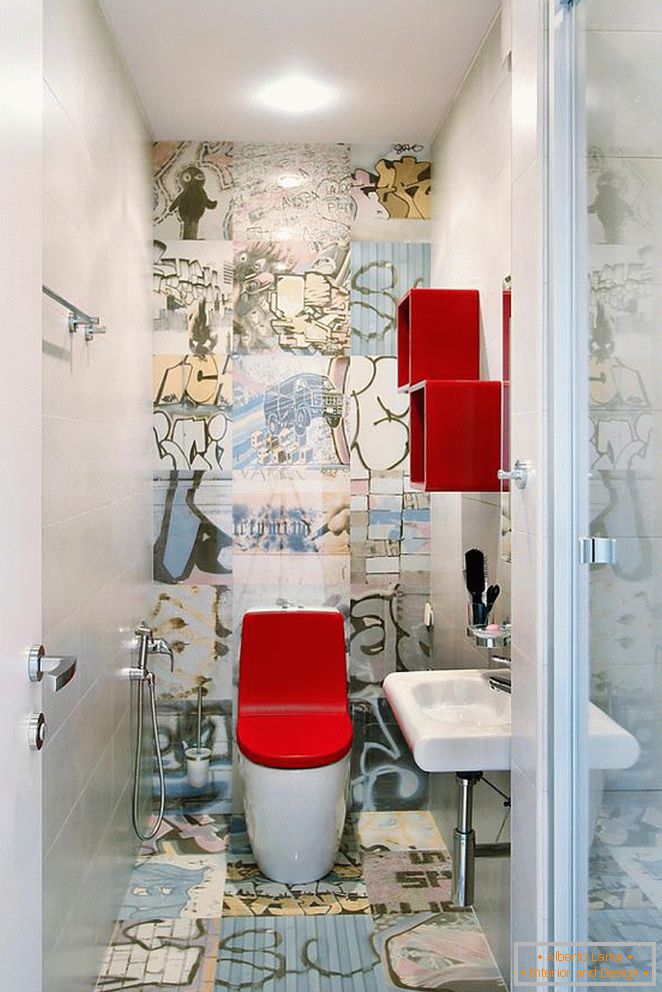 Toilet with a bright red lid in an extravagantly decorated toilet