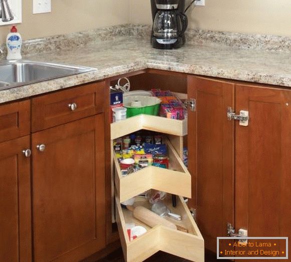 Corner drawers for kitchen by own hands