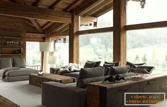 interior-wooden-home-in-the-mountains