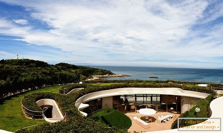 Villa on the Japanese coast from the French studio Ciel Rouge Creation
