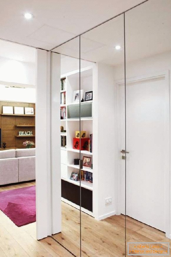 wardrobes in the entrance hall with a mirror, photo 15