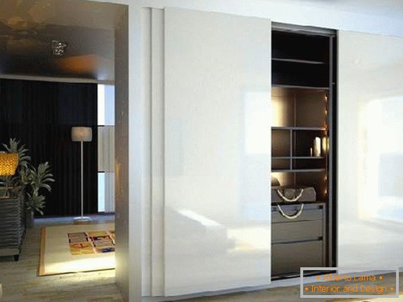 built-in wardrobes in a narrow hallway, photo 25