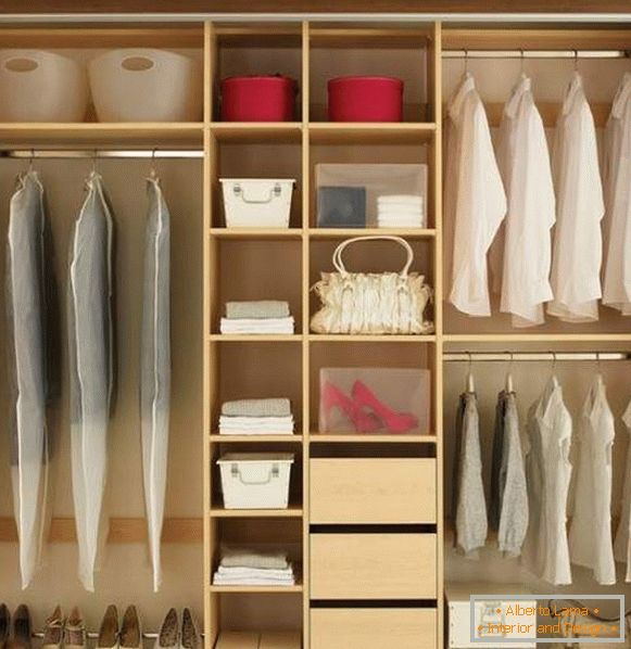 Filling a built-in closet - photos with examples