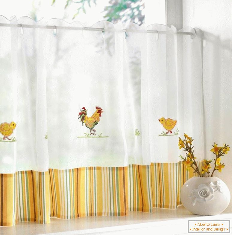 curtains-with-cocks-in-style-provence