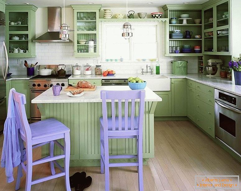 The combination of green and purple in the kitchen