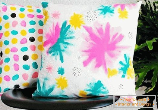 Beautiful and bright pillow decor