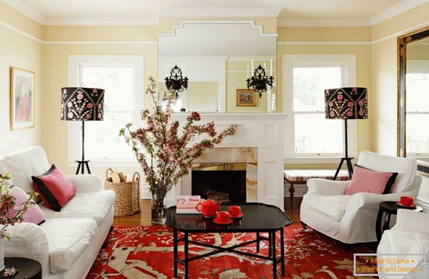 Arrangement of the living room with beautiful lampshades