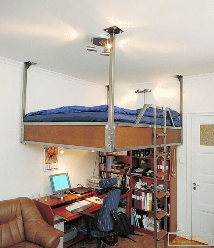 Suspended bed