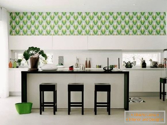 kitchen-with-stylish-wallpaper