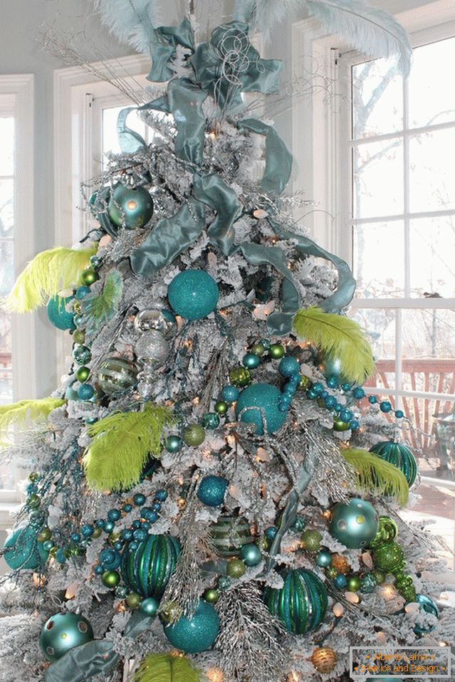 Blue-lime decoration of the New Year tree