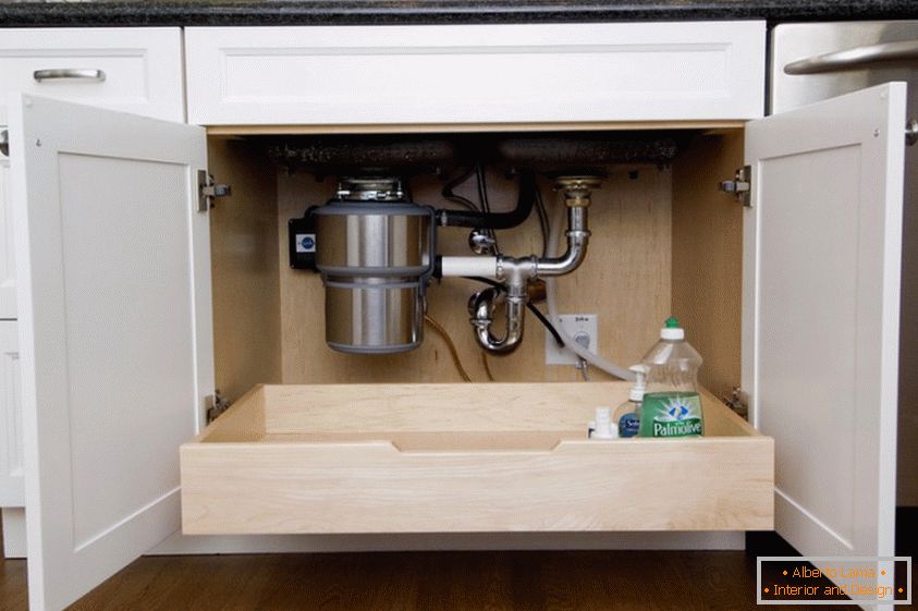 Large drawer directly under the sink