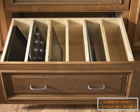 Large drawer with compartments for baking molds