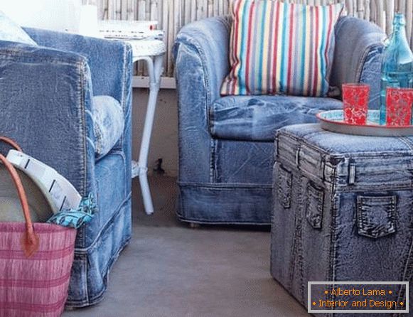 Upholstered furniture with upholstery in the form of jeans