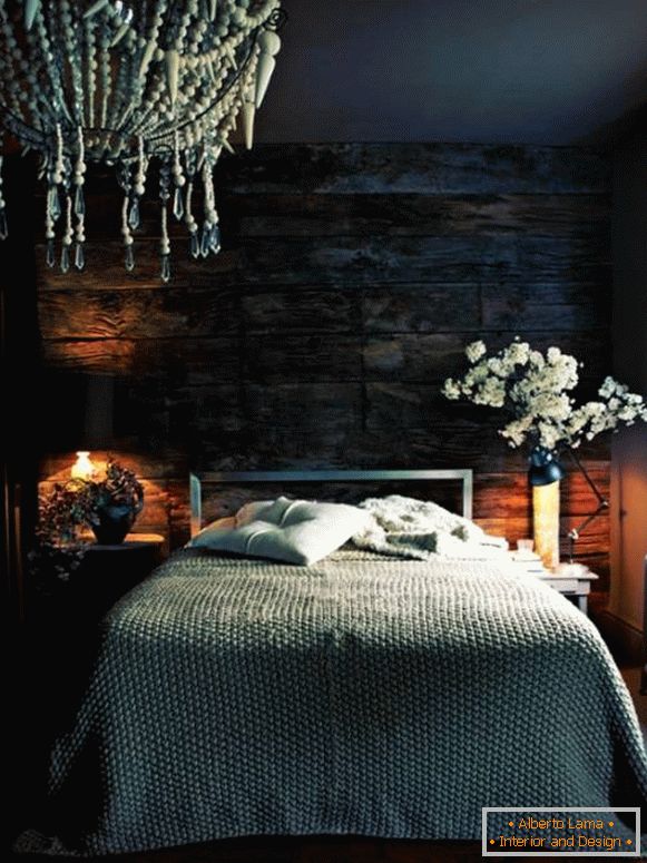 Dark walls in the bedroom