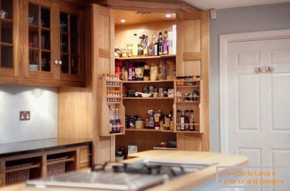 built-in pantry-in-the-corner-kitchen