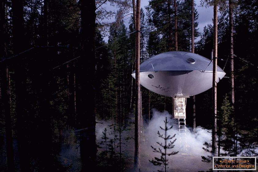 UFO Treehouse (Sweden)