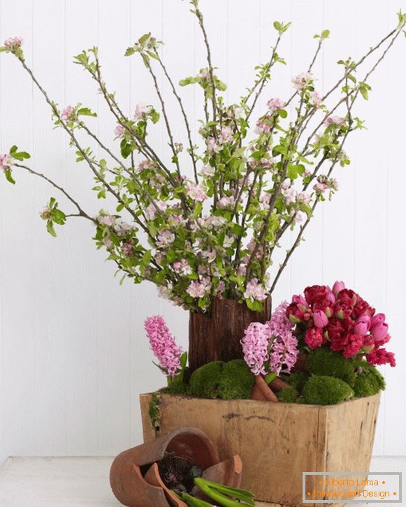 Spring flower arrangement