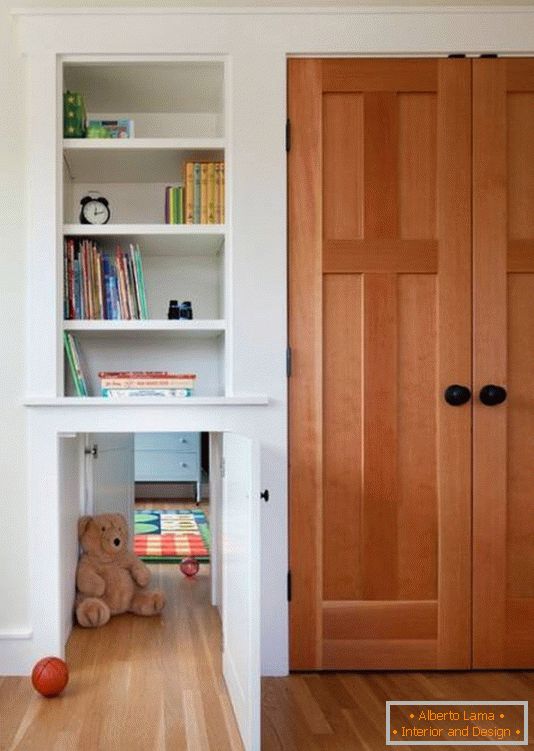 secret-passage-in-child