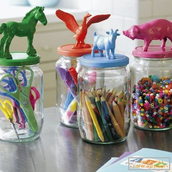 Organization of small children's things