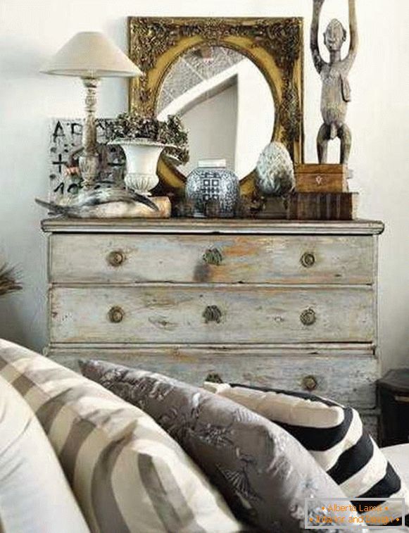 Vintage chest of drawers for living room