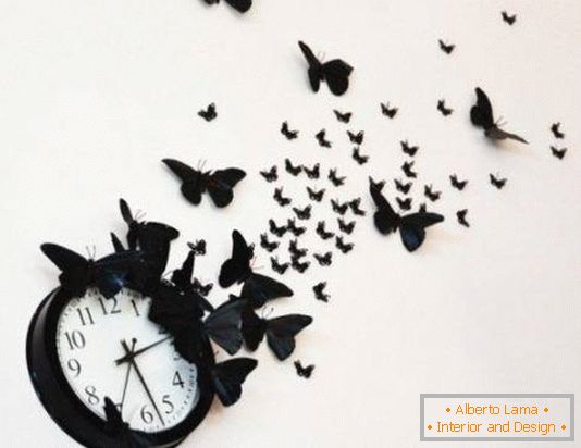 Clock with butterflies on the wall
