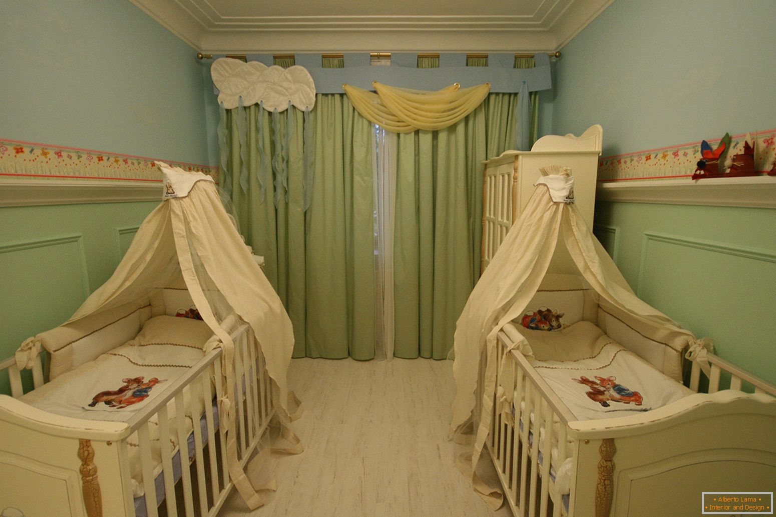 Beautiful design of a small children's room