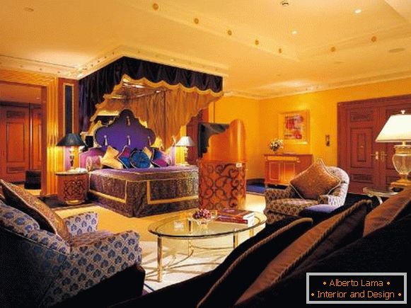 Luxury bedroom in oriental style