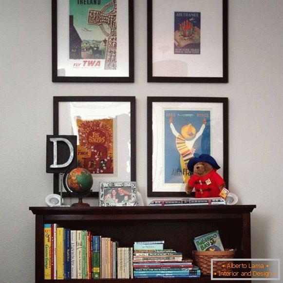 What to hang on an empty wall - a variant with vintage posters