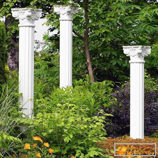 Columns as a garden decoration