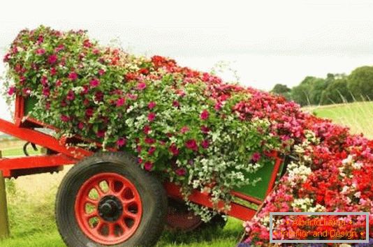 Mobile flower bed with flowers