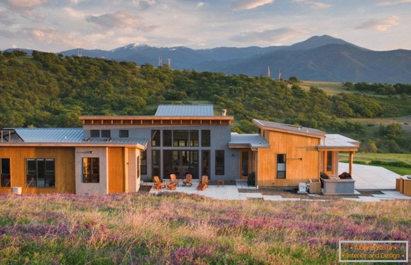 A country house with solar panels on the roof