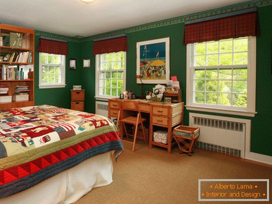 Colorful accents in the interior of the bedroom