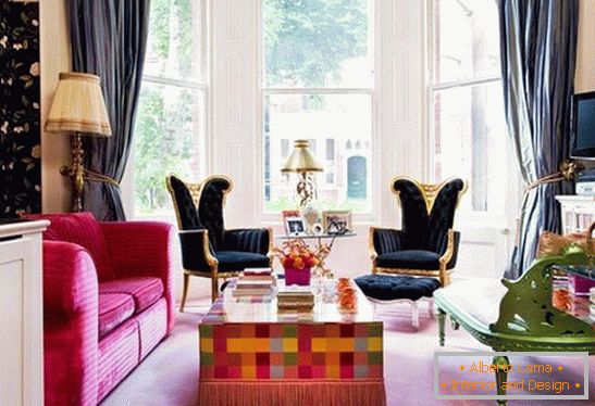 Bright accents in the design of the living room