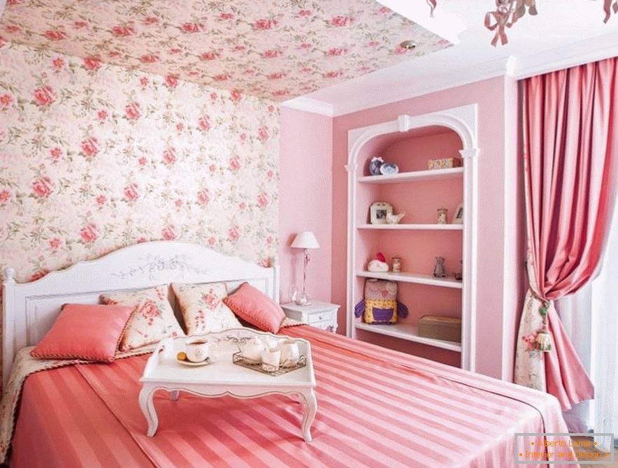 Bedroom in pink color