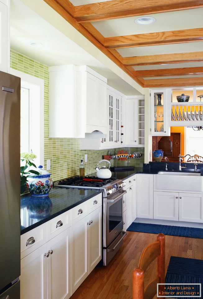 Kitchen in white in the garage