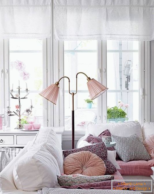 Romantic pastel in the design of the living room