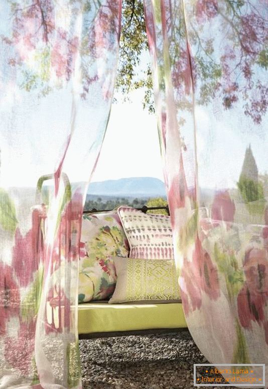Curtains with watercolor patterns