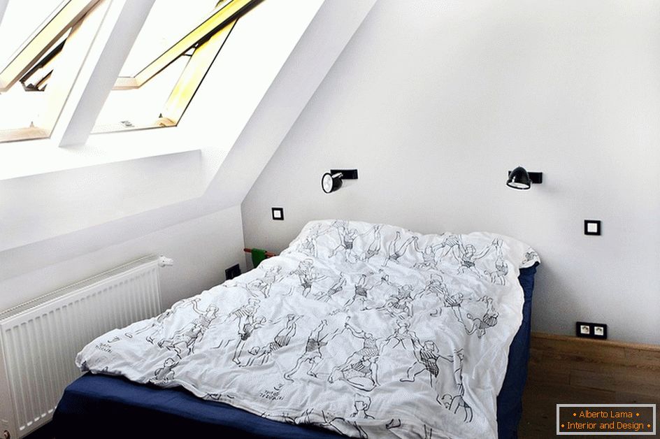 Example of interior design of a small bedroom in the photo