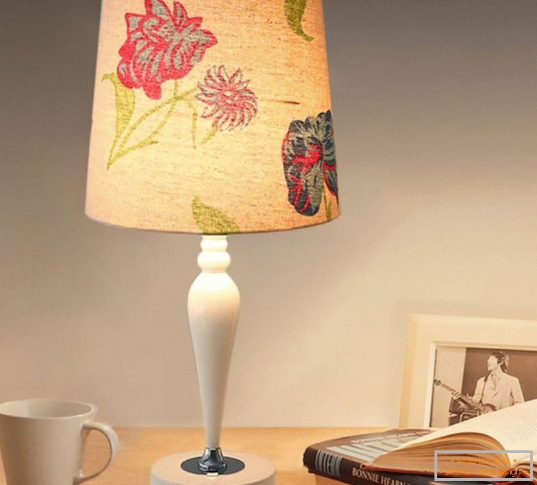 imino-modern-table-lamp-resin-light-underwear-lampshade-LED-lights-home-decor-gift-for-girls-blackout