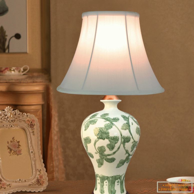 European-style-110-in-220-in-source-light-cloth-lampshade-ceramic-lamps-bedroom-porcelain-table-lamp