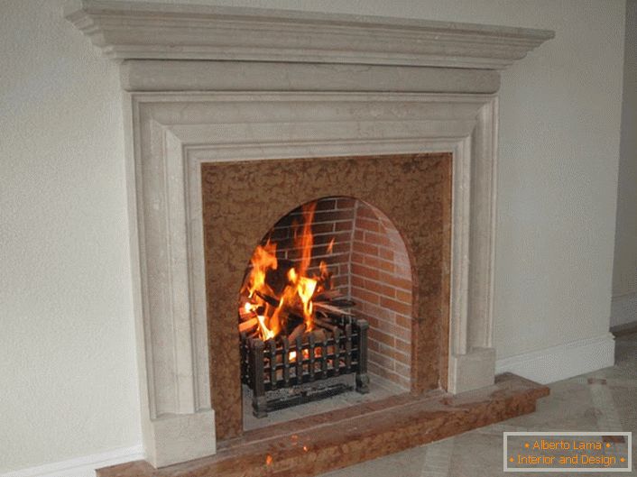 Built-in fireplace in the niche