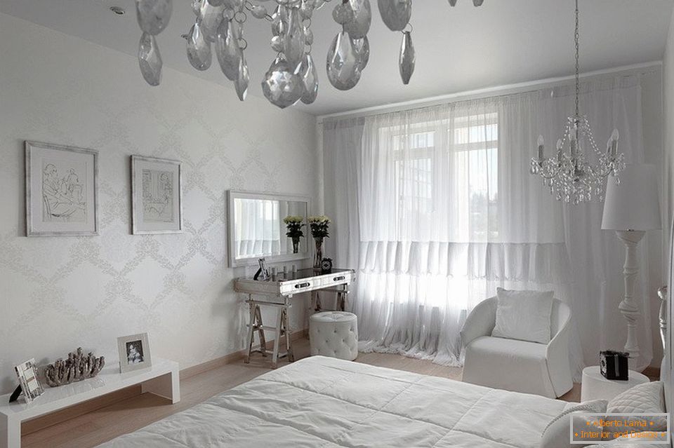 White curtains in the interior