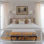 Symmetry in the décor of a bedroom