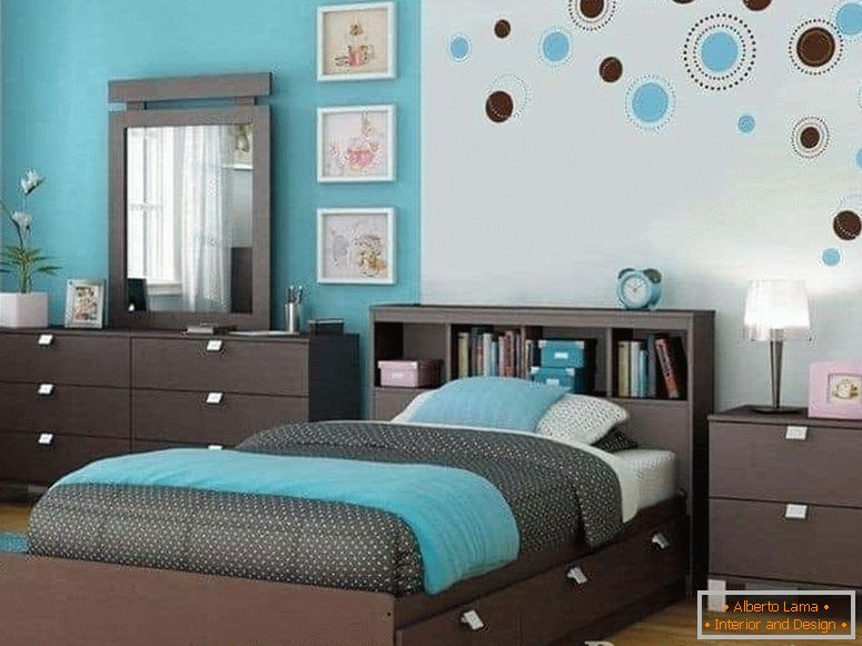 Bedroom decor in turquoise color